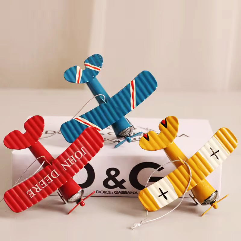 Vintage Metal Airplane Model R - Vintage Collectible Christmas Ornaments recension och pris