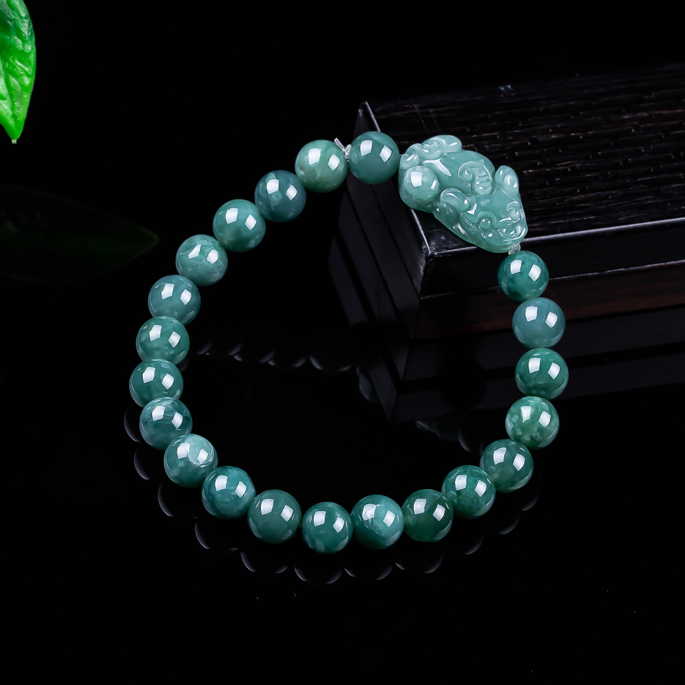 Natural Burmese Jadeite Pixiu  - Vintage Item recension och pris