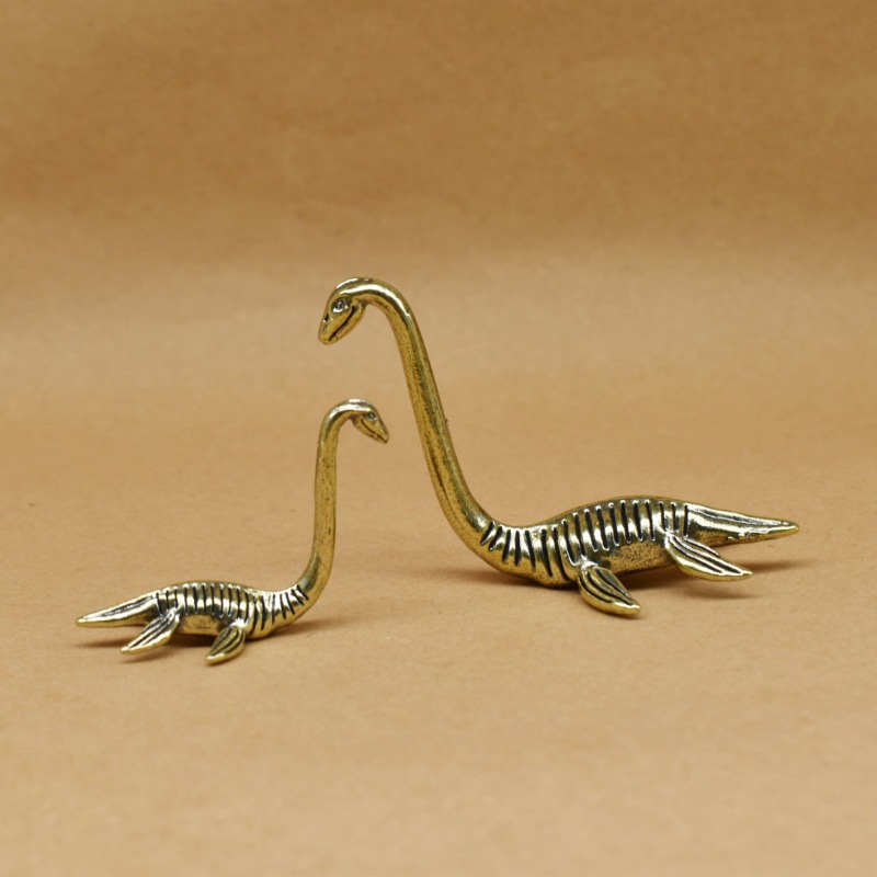 Loch Ness Monster Creature Bra - Vintage Collectible Christmas Ornaments recension och pris